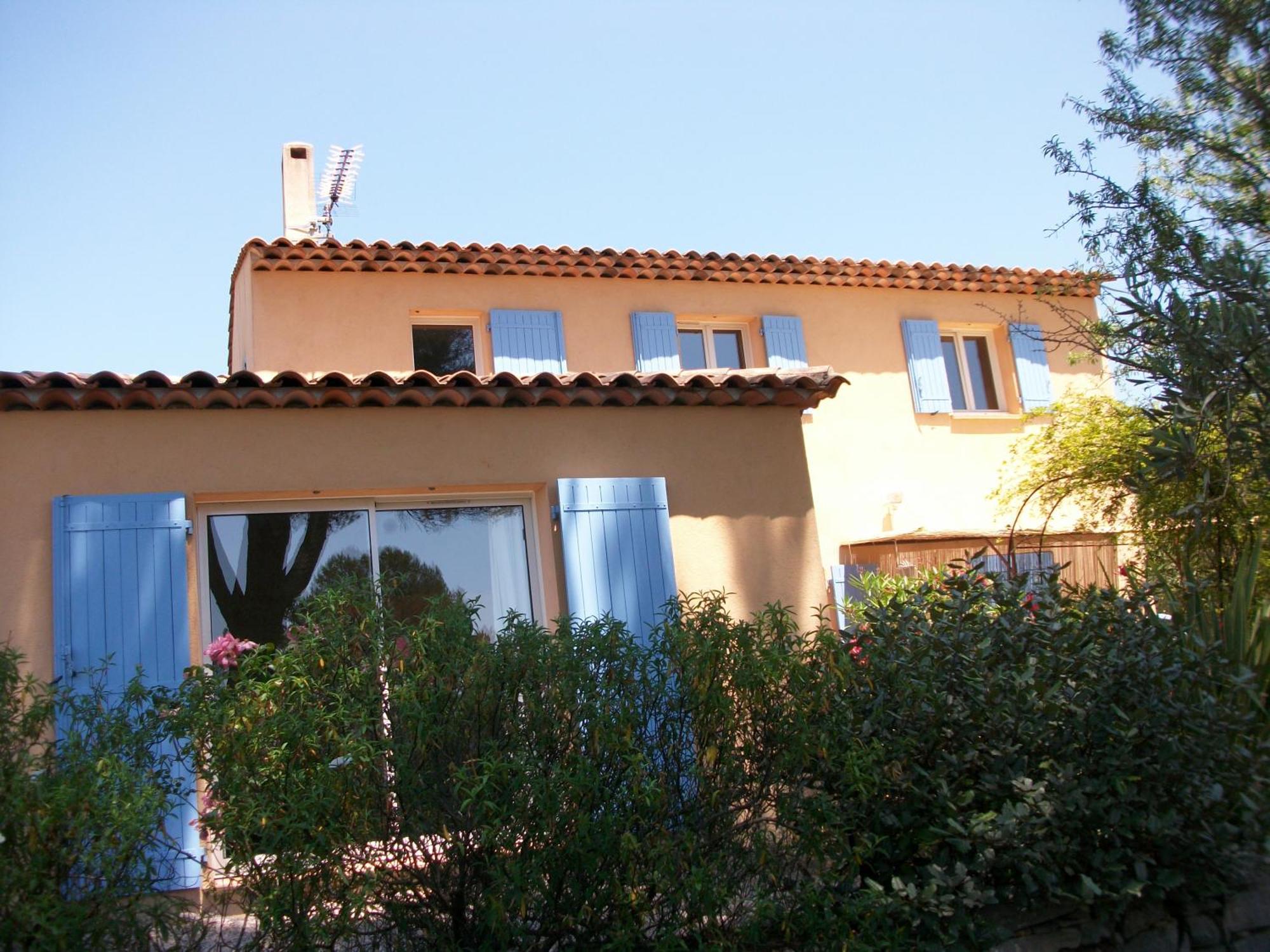 Les Chardons Bleus Bed and Breakfast Lorgues Eksteriør billede